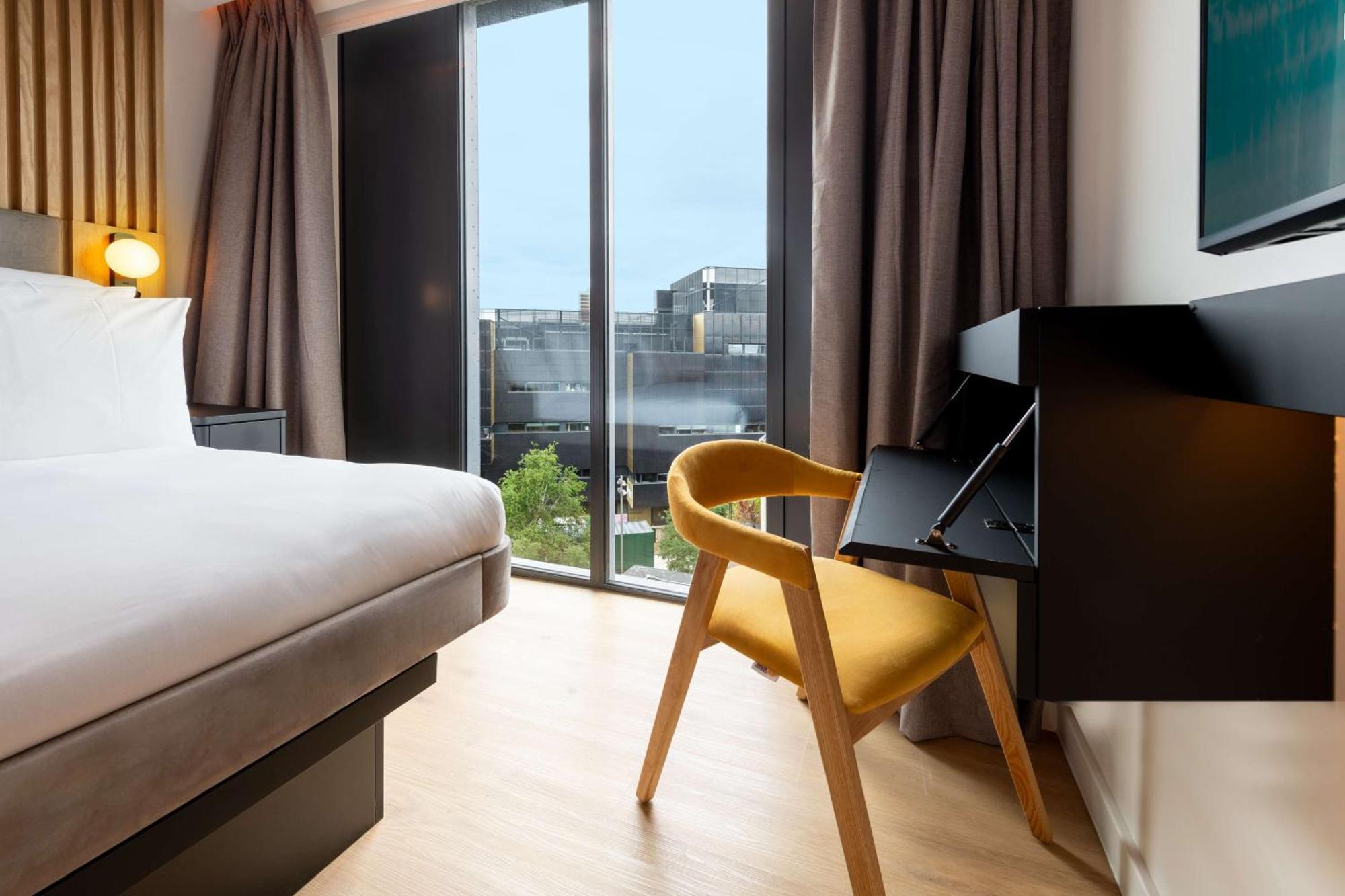 Yotelpad London Stratford Esterno foto